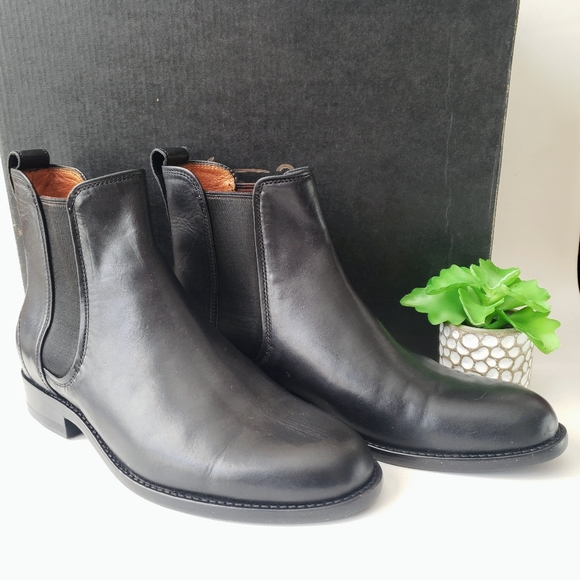 Ariat Two24 Parker Black Leather Chelsea Boots Size 6 and 9 New in Box - Picture 2 of 13